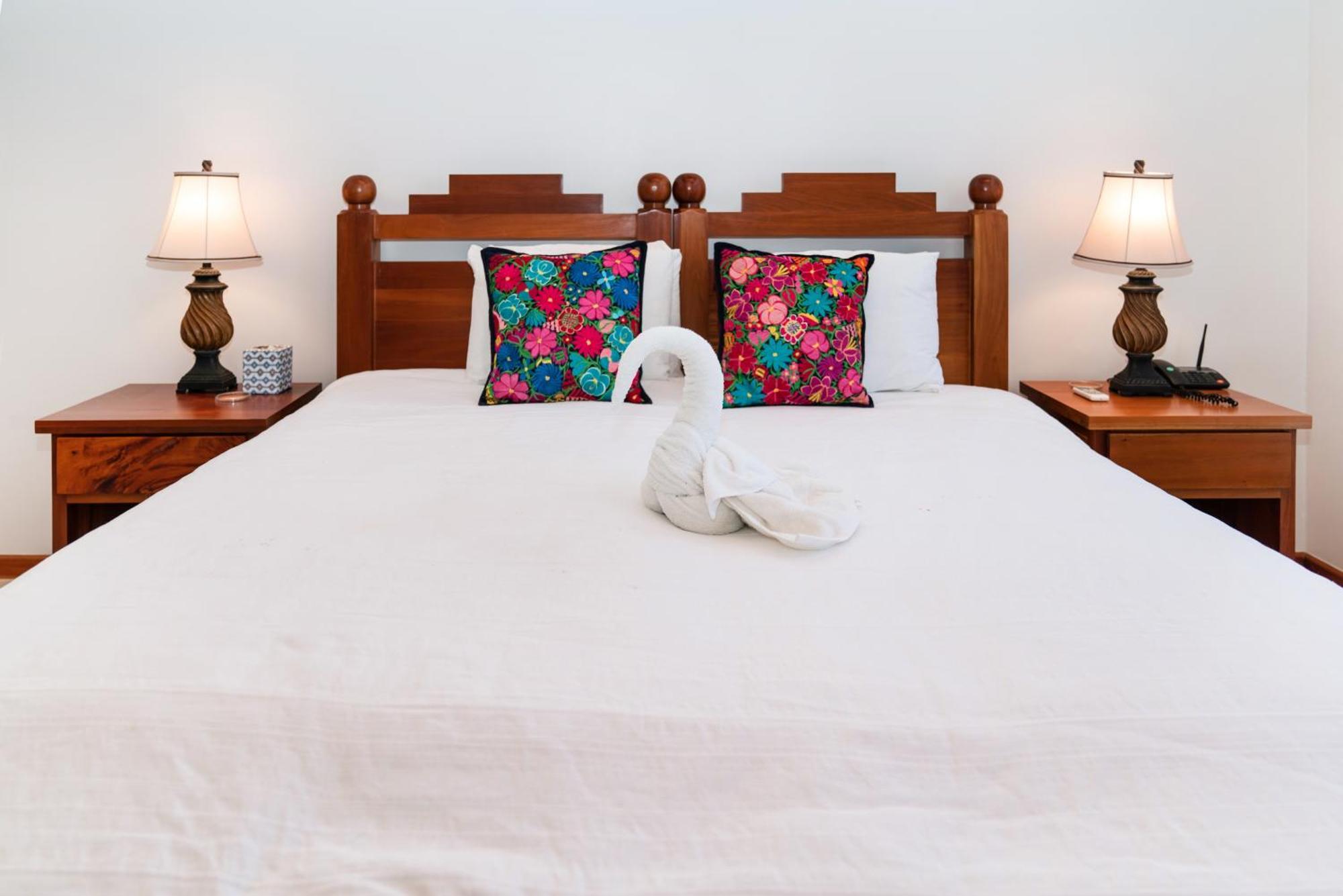 Residences At Barrier Reef 4C Oceanview 2 Bedroom By Stay Floreo San Pedro  Exterior photo